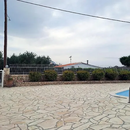 Pateo Ips Plaka Villa *