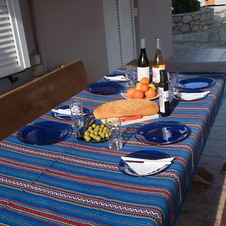Pateo Ips Plaka * Almyrida (Crete)