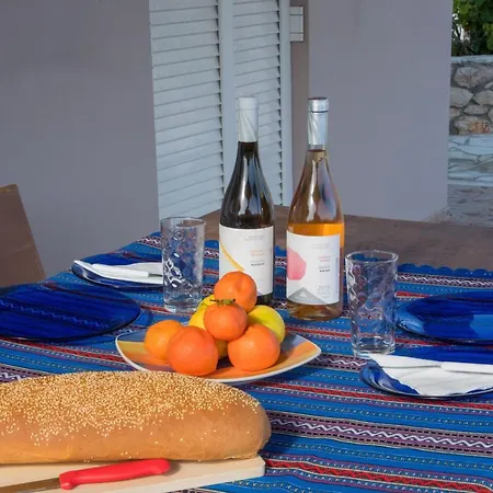 Pateo Ips Plaka * Almyrida (Crete)